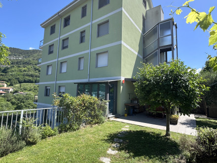 Zona giorno più due stanze in 8258