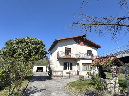 Zona giorno più due stanze in 8258